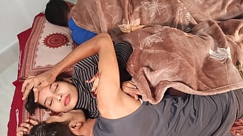 Домашняя жена трахается с его зятем-рогоносцем! индийский ххх порно фильм. Шати хатун и Ханиф ПК и Шапан Праманик