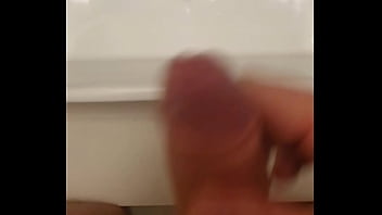 Pink Dick BR masturbates quickly in the bathroom