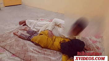 Индийская тинка (18) первый раз занимается анальным сексом с парнем, чистое хинди аудио