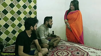 インドのホットxxx三人組セックス！マルキンおばさんと2人の少年ホットセックス！クリアヒンディー語オーディオ