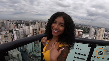 Der internationale Pornostar Blackstar fickt das brasilianische IG-Model Ariella Ferraz in ihren ARSCH