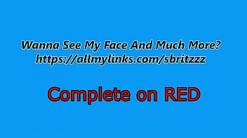 (Complete em vermelho) CAMGIRL SBRITZ chupando e esguichando muito com vibrador