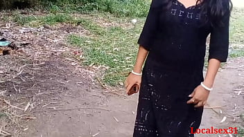 Секс бхаби в черном платье на открытом воздухе (официальное видео от localsex31)