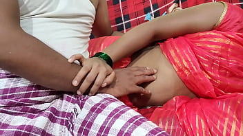 Schwiegervater fickt seine Schwiegertochter hart unter dem Vorwand, ihre Gesundheit zu sehen Mumbai Ashu