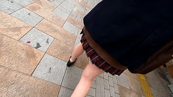 Black Hair Innocent School C-chan @ Shinjuku [Donne ● Crudo / Uniforme / Blazer / Minigonna / Bellissime gambe / Creampie] #Voyeurismo intimo #Troia da treno ● #Invasione in casa #Dormire ● Scopata