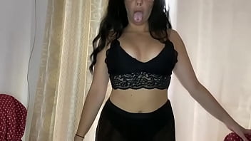 Black lingerie modeling, what a sexy body