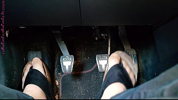Pedal Pumping in Slippers ** Nylonfeet **