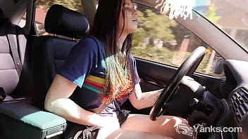 Sexual Yanks Beauty Matilda Masturbating While Driving