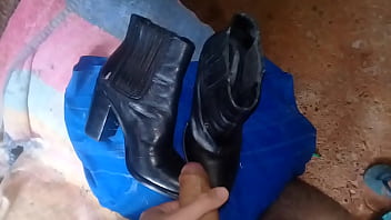 Cum boots