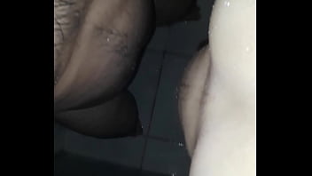 What a hot blowjob I took in the shower, I came like three times!!!