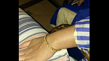 INDISCHE Tante Sex-Dating Candle-Light-Dinner mit der indischen Kerala BBC Mallu zu dritt im Resort