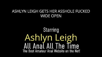 la minuscule ashlyn leigh de 18 ans baisée grande ouverte dans son petit trou du cul serré de jeune femme