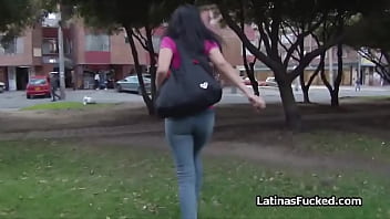 Harter Schwanz für saftige, kaputte Latina-Amateurin