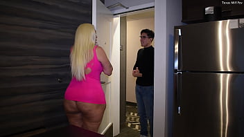 ((Watch This)) Huge PAWG Alexis Andrews Uses Big Ass To Make Church Guy CUM!!!