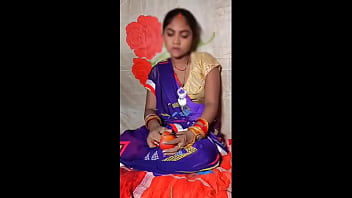 Desi hot bhabhi Desi gestaltet neues Video in Hindi, ungeschnittenes Video, echtes Hindi-Audio