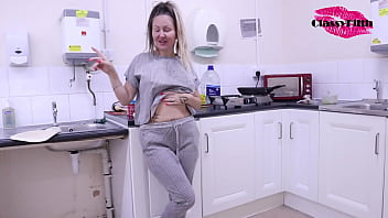 Cooking naked with a REAL spice girl!