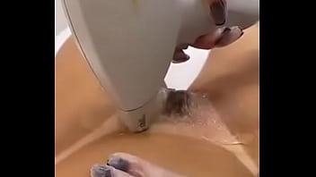 Bruna Fontes - Shaving your pussy
