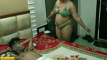 Desi Love Sex com Beautiful Bhabhi! sexo hardcore indiano