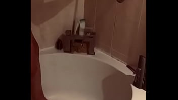 Ehemann versaute Duschzeit…