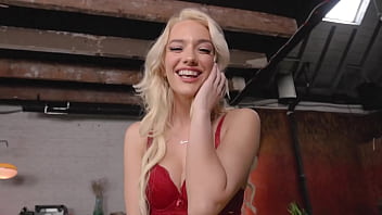 VR Conk Lily Larimar в роли Эммы Фрост в секс-пародии на Людей Икс, VR порно