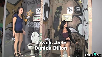 MILF Jewels Jade showing blowjob tricks to teen stepdaughter Danica Dillon