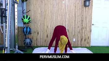 PervMuslim - Kira Perez sob o hijab