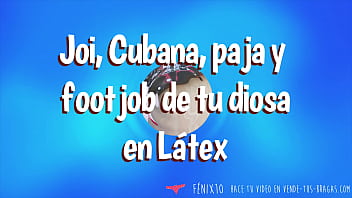 Vende-tus-bragas - JOI, Cubana, paja y footjob de tu diosa en Latex - Fenix10