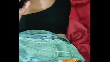 Indiano Mohini bhabi sesso duro con il fidanzato a pecorina 23