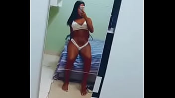 Brunette from Minas Gerais wants sex