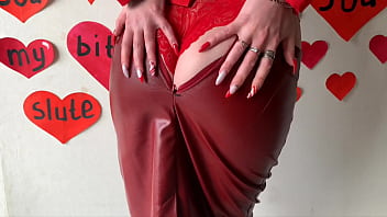 Worship this sexy booty in red panties. Dominatrix Nika wishes you a Happy Valentine's Day.