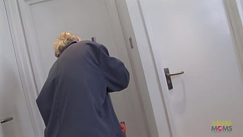 The cleaning lady gives an amazing blowjob and gets fucked while working