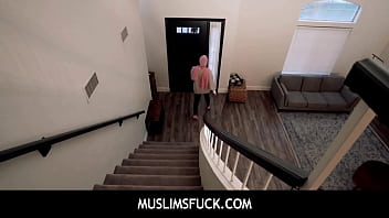 MuslimsFuck - Cita a ciegas con una azada hijab