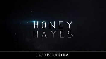 FreeuseFuck - 催眠術師が助けに来るのを待つ 3 人のセックス依存症のティーンエイジャー - Honey Hayes、Dani Blu、Ashley Aleigh