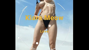 Erotische Übung mit sexy KIARA MEOW