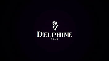 Delphine Films – 欲求不満の若い女性 Kenna James が彼女の BF とセックス