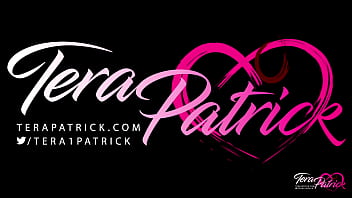 A buceta peluda de Tera Patrick foi destruída e ferrada por um cara luxurioso!
