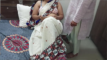 ¡Vídeo viral de Devar Bhabhi Ki Chudai! Porno indio en clara voz hindi...