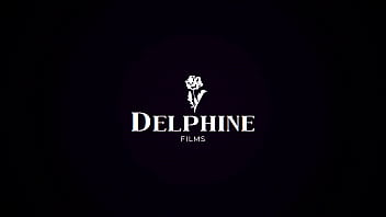 Delphine Films - 美しい美女、ジゼル ブランコが彼氏とセックスするためにこっそり外に出る