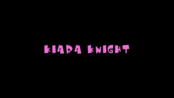 Kiara Knight fickt den riesigen Schwanz ihres Stiefvaters, nachdem sie sein Arschloch geleckt hat
