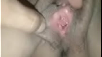 Fucking the Thai porn star's pussy until he cums all over her pussy. It's very thrilling. Her pussy is white and smooth with big bumps that are worth licking.