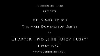 TouchedFetish – 本物のラテックスカップルがきついマンコでディルドで遊ぶ |ラバーキャットスーツを着た素人フェチ妻 |自家製クソ