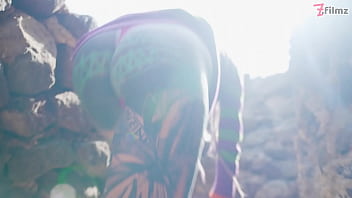 Chica tatuada con piercing en el coño follada ANAL al aire libre