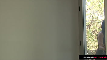 Der französische Pornostar Anissa Kate lässt sich in den Arsch ficken. Muskelmann Rob Diesel – 4K-Teaser