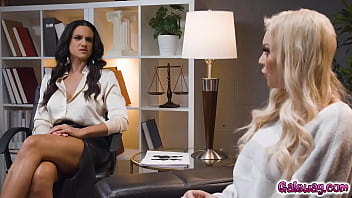 Penny Barber makes Kenzie Taylor test if she have an attraction to other women