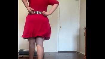 赤い服を着たセクシーな女性