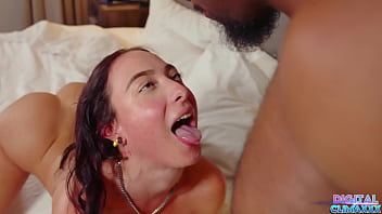 Cute COLLEGE GIRL Got Intense Orgasm & Hard Fuck In A Tight Pussy by BBC