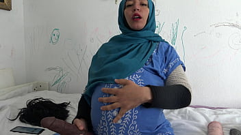 Domestica turca incinta che vive a Londra