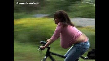 ミレーナベルバ-自転車