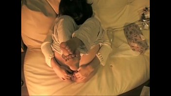 Japanese wife spread loose pussy